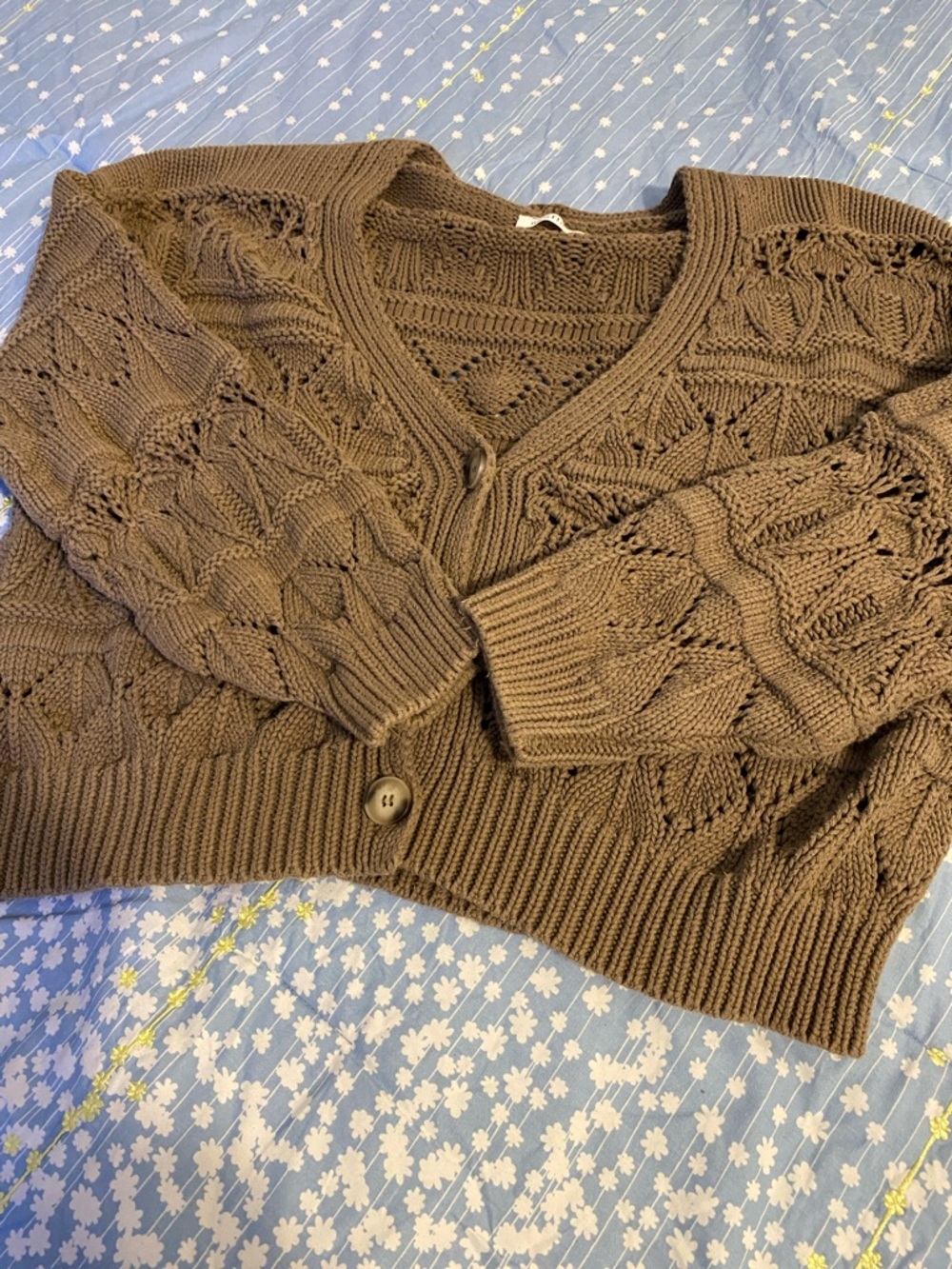 Neuflora Women's Taupe Knit Button-Front Cardigan Sweater, thick fabric - Picture 4 of 7
